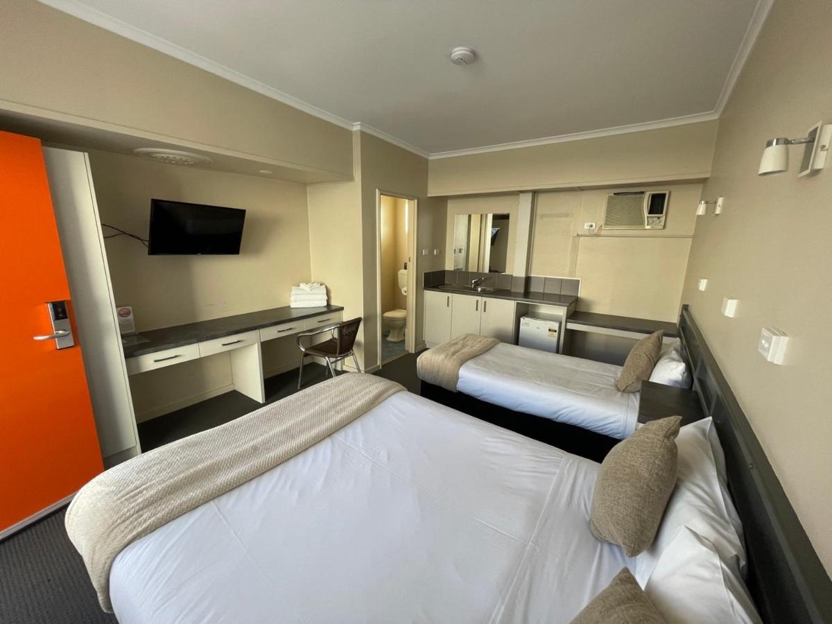 Astor Motel 3*